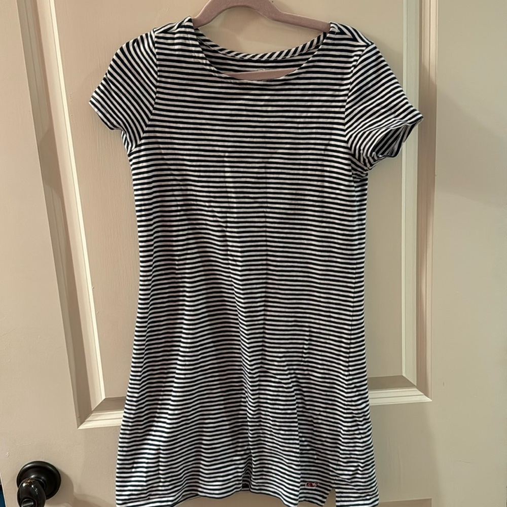 Vineyard vines; girls dress; size small (7-8); navy/white stripe; 95% cotton